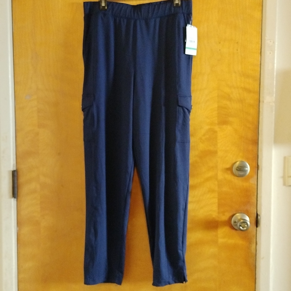 Anne Klein sports pants 👖.